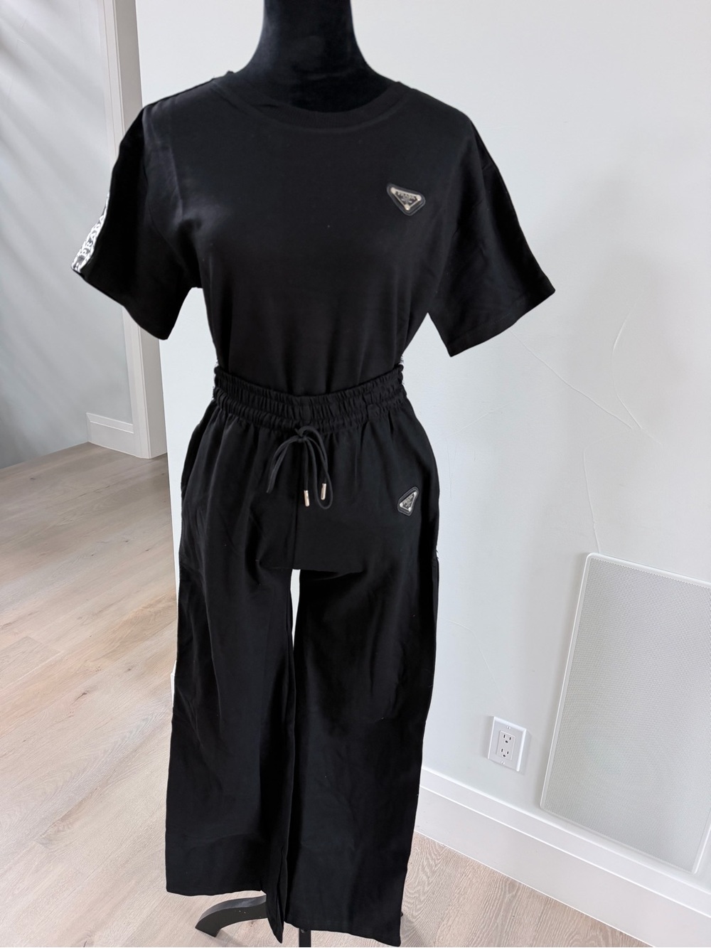Black Wide-Leg Pants and matching Tee Set size S - Picture 10 of 11